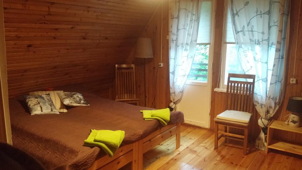 Poilsio Baze Guest House Latezeris Ngoại thất bức ảnh