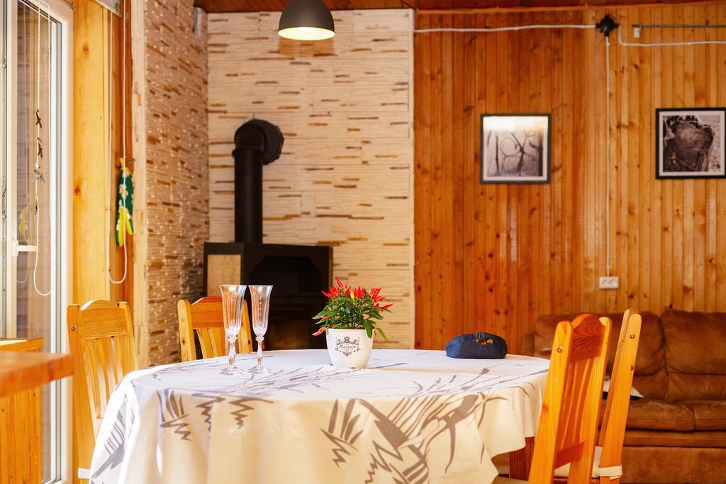 Poilsio Baze Guest House Latezeris Ngoại thất bức ảnh
