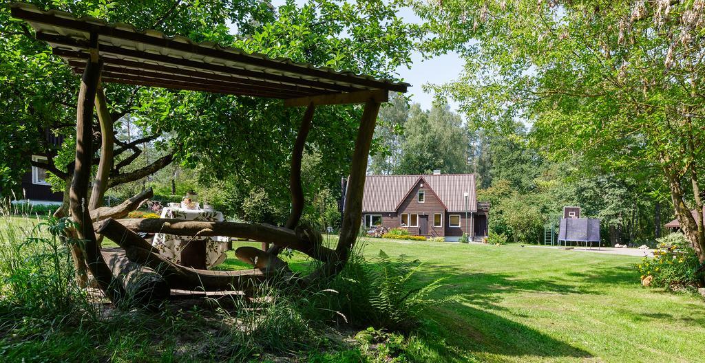 Poilsio Baze Guest House Latezeris Ngoại thất bức ảnh