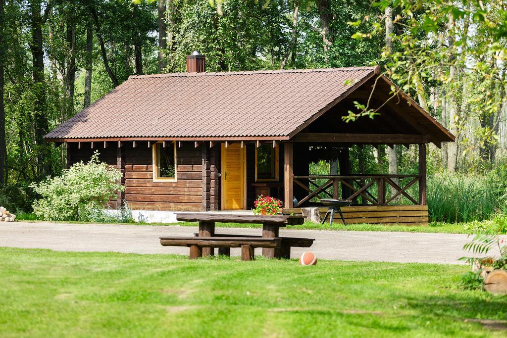 Poilsio Baze Guest House Latezeris Ngoại thất bức ảnh